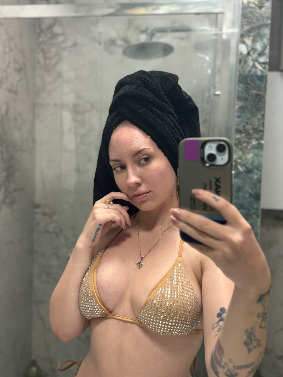 Nude girl KateV in Moroni