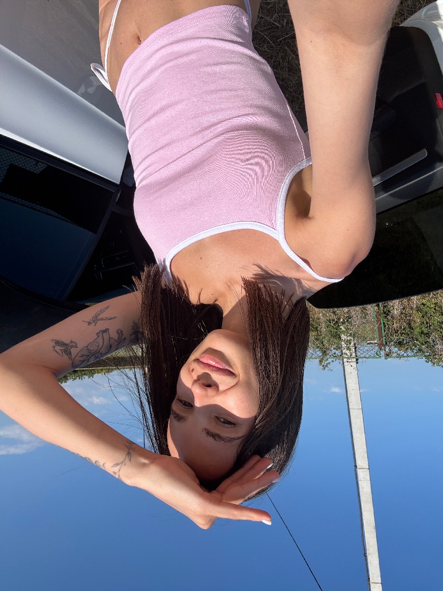 Sexy model Tina in Moroni